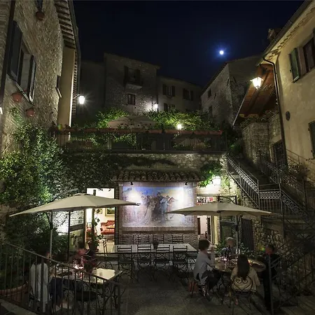 La Del Capitano 3* Montone (Umbria)