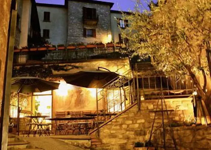 La Del Capitano 3* مونتوني